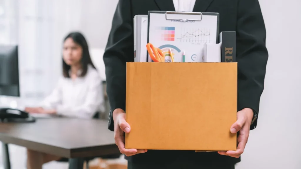 Kembalikan Peralatan Kantor